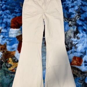 American Eagle Outfitters Cream Flare Jeans Retro Style